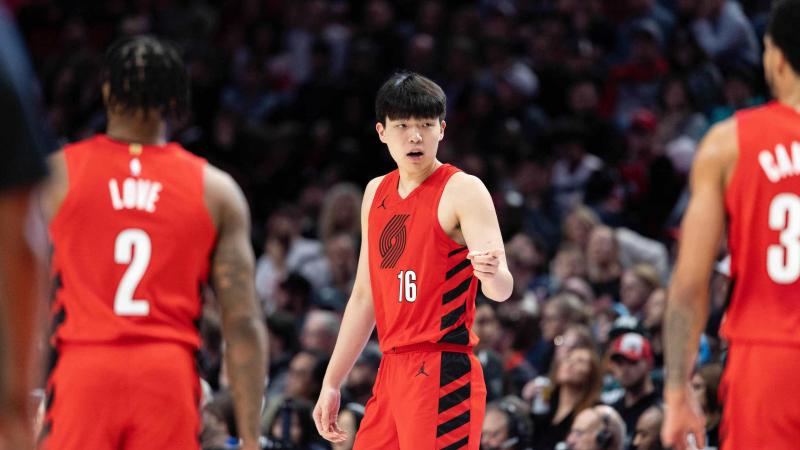 孔帕尼：凯恩会主动保持团队性，让我的工作非常轻松（孔帕尼：凯恩极具团队意识，让我执教变得简单）