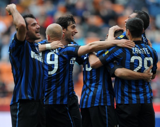 中场核心精准长传，多次制造射门机会（中场大脑精准长传，多次输送射门良机）