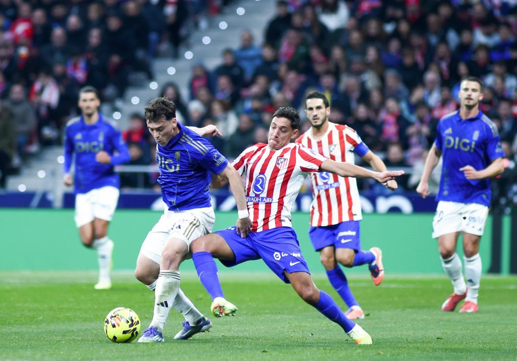 巴萨客战瓜达拉哈拉首发：特尔施特根首发，亚马尔、拉师傅在列（巴萨客战瓜达拉哈拉首发出炉：特尔施特根先发，亚马尔、拉师傅同列）