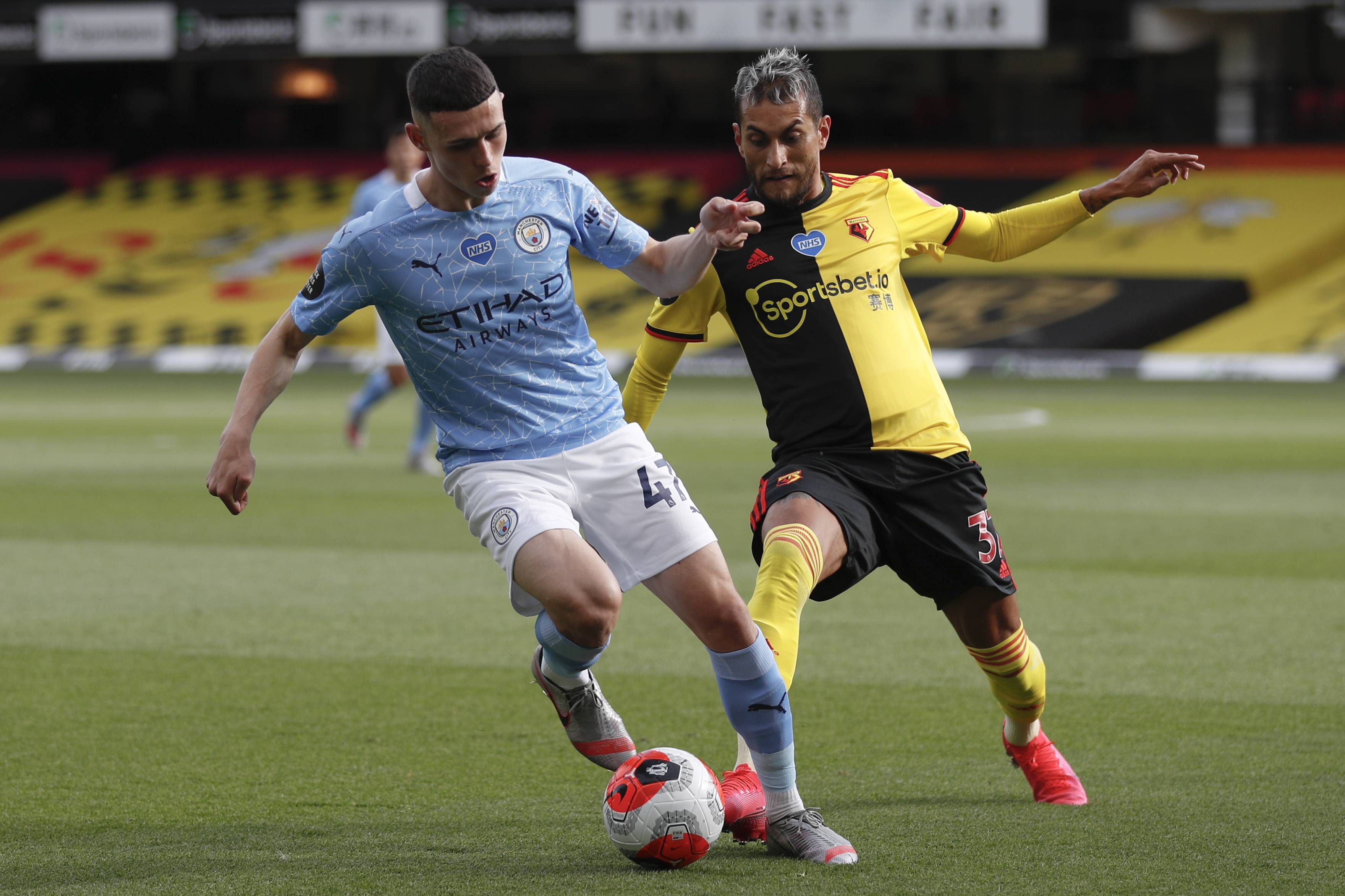 皇马维尼修斯关键进球锁定胜局（维尼修斯关键一击助皇马锁定胜利）