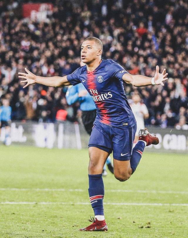 曼纳：冬窗是一个机会，中场是我们的引援关注重点（曼纳：冬窗良机将至，中场是引援首要目标）